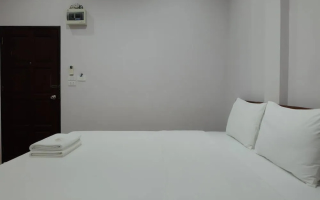For You Hotel