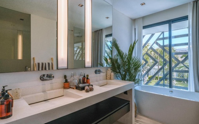 Villa Bull House Amazing 6 bedrooms contemporary villa in Seminyak – Guest Rooms – Kerobokan Kelod
