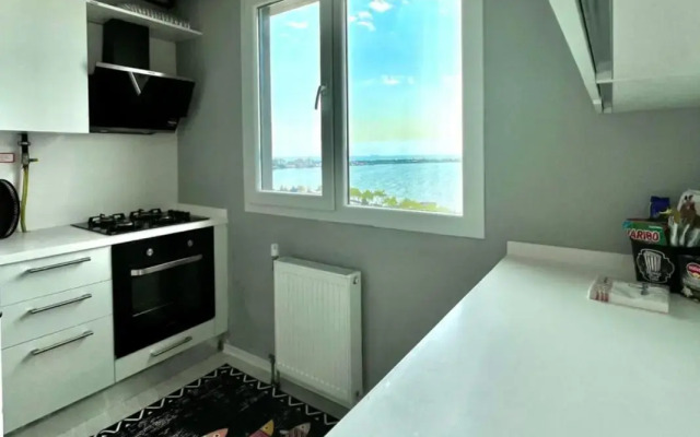 Entirely Apartment, Near Lake, Full kitchen,Wi Fi, AC