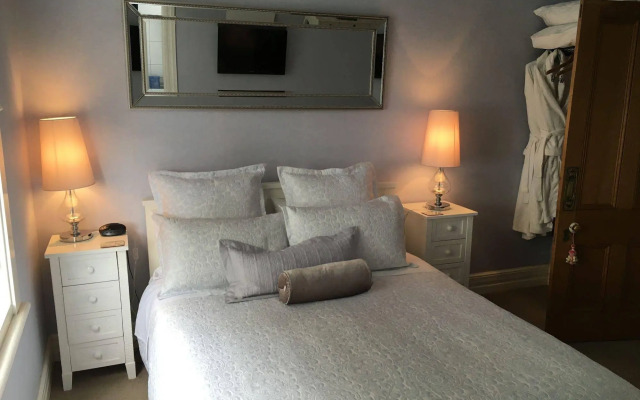 Eden Park Bed And Breakfast Inn