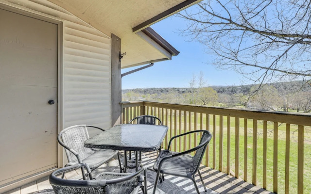 5 Mi to Strip! Pointe Royale Condo w/ Indoor Pool