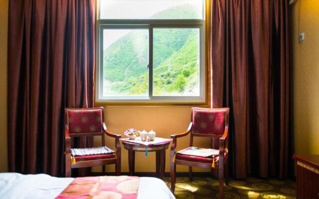 Jiuzhaigou Yixin Mountain Villa (Jiuzhaigou Qianguqing Store)