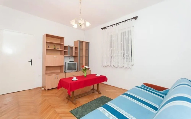 Zri - Low-cost and Spacious - A1