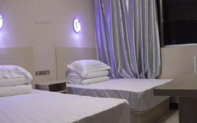 Xianyang Qinhan New City Lan Yuan Inn