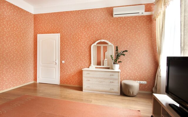 Kiev Accommodation Apartment on Basseinaya st.