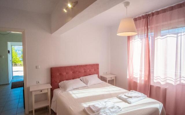 Remvi GUEST HOUSE
