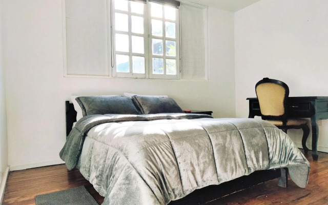 Hotel Muros Quito