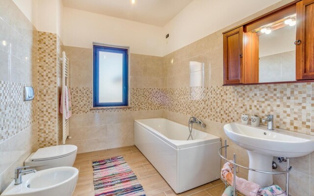 Stunning Apartment in Badolato With 3 Bedrooms and Wifi