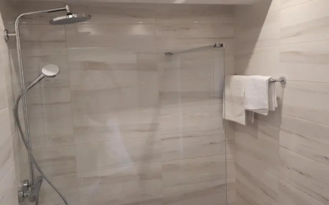 Apartments Šišević - Comfort Apartments with Balcony and Sea View