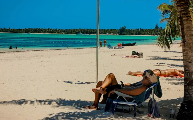 White Sands Beach