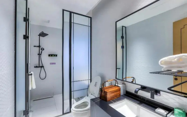 Blossom Hill Hotel Qingdao Aduohuayu