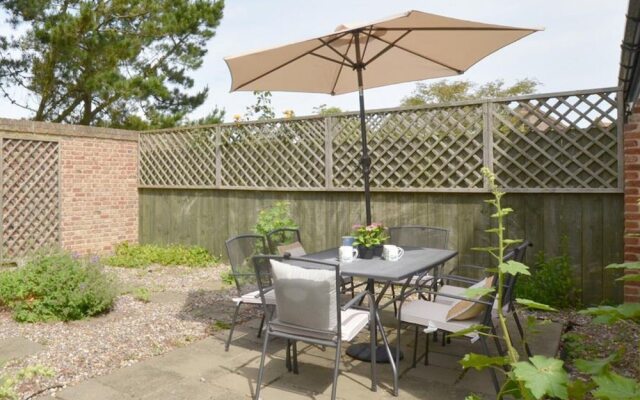 Restful Holiday Home in Aldeburgh With Garden