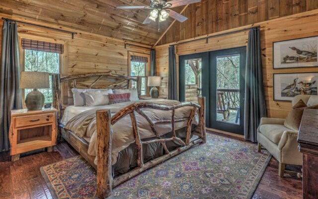 Aska Pines by Escape to Blue Ridge