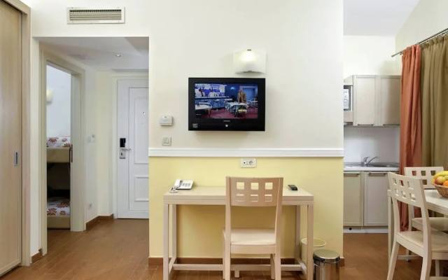 Comfortably Furnished Studio With AC, Near Sibenik