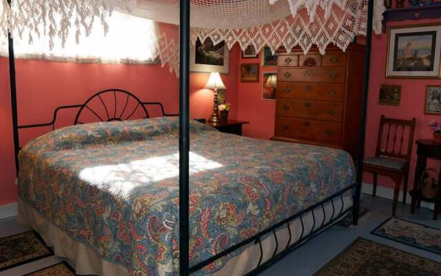 Simmons Homestead Inn