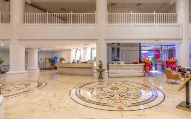 Yonder International Hotel