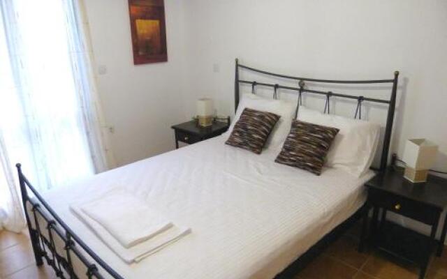 Ioli Apartments