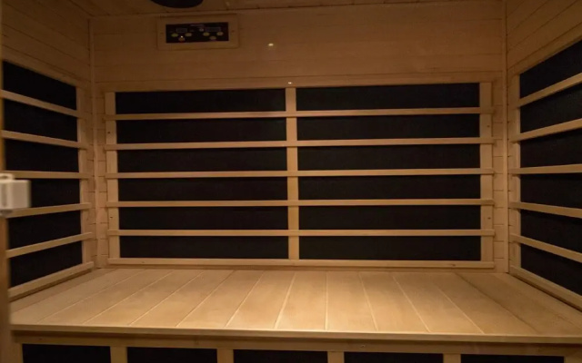 Chalet With Infrared Sauna