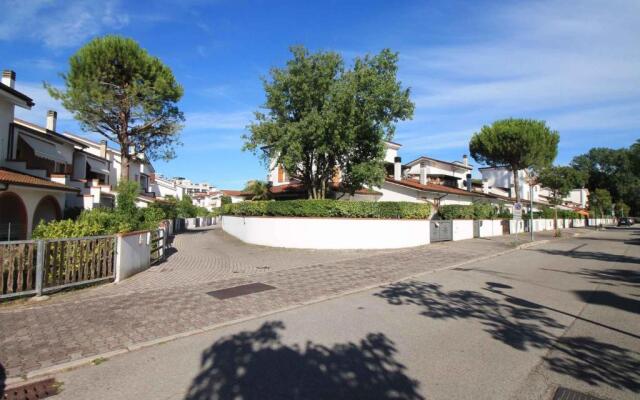 Apartment in Eraclea Mare 40811