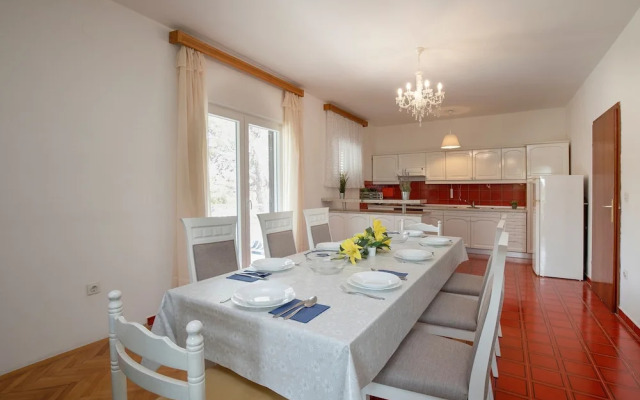 Beachfront Apartment Gaj 6