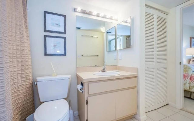 Sea Oats 336 2 Bedroom Condo by RedAwning