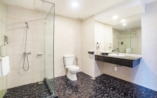 OYO 首都O 89508四季瑞丽酒店(Capital O 89508 Four Seasons Ruili Hotel)