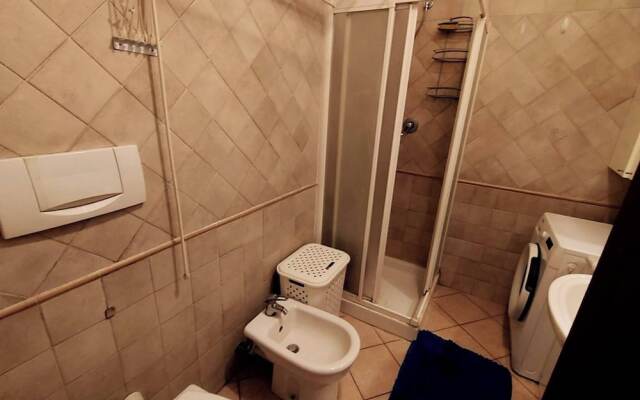 Apartment Near The Metro