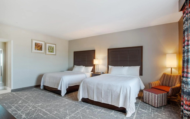 Holiday Inn Express Hotel & Suites Fredericksburg by IHG