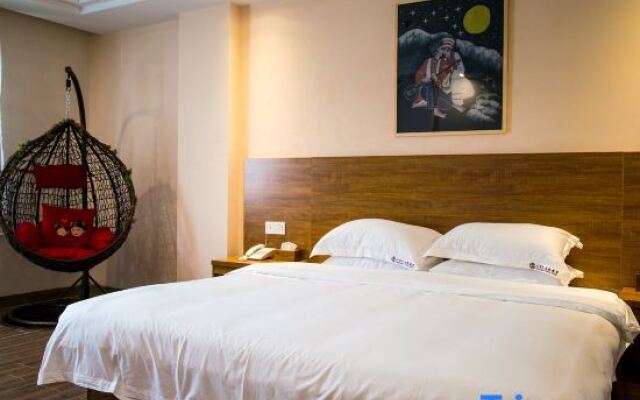 Sanyuesan Theme Hotel
