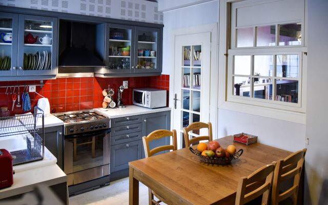 Family Apartment in Nea Smirni