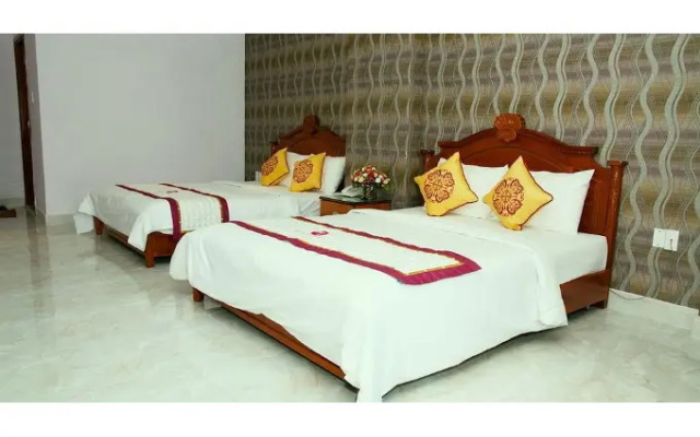 Golden Palm Hotel