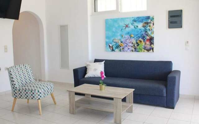 "kalamaki Plaza Apartments \"thalassa\""