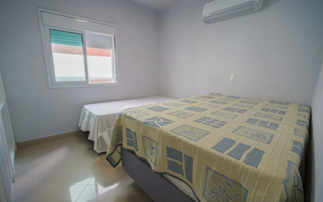 Apto pet Friendly c Churrasqueira a 100m da Praia