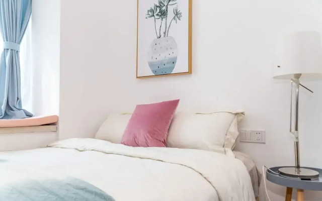 Locals Boutique Apartment Huafa Plaza 32