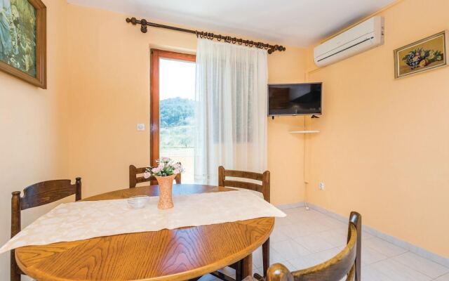 Amazing Home in Kampor With Wifi and 2 Bedrooms