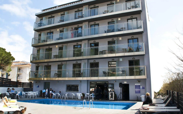 Summer Hotel