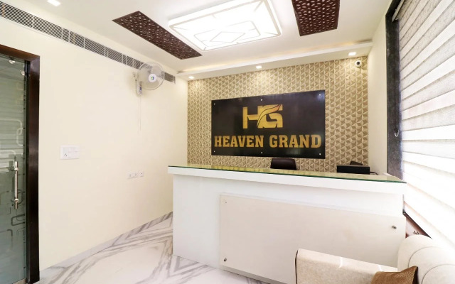OYO 22356 Heaven Grand