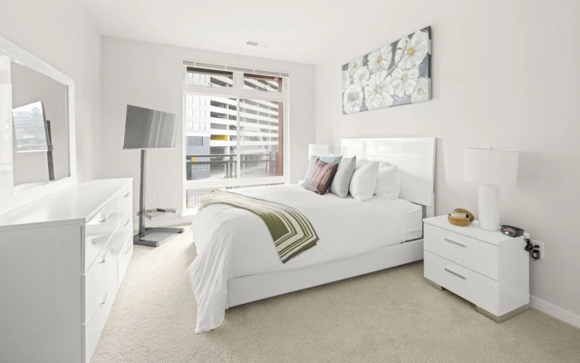 Global Luxury Suites at Reston