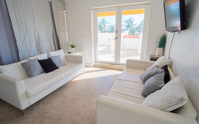 Beachfront Suites By Yourent Vacations