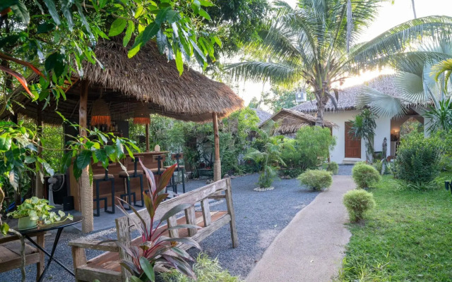 Tropical Season Villa Resort