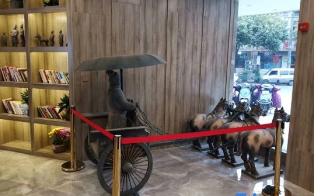 Zhijia Hotel (Hefei Changjiang West Road Kexue Avenue Subway Station)