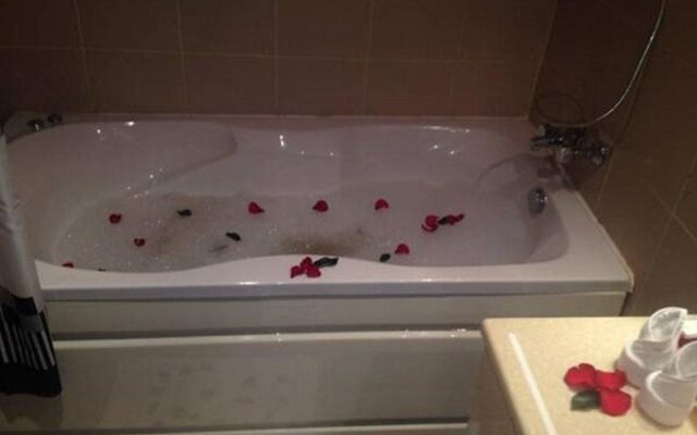 Orchid Al Mansour Hotel