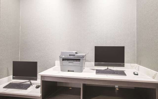 La Quinta Inn & Suites by Wyndham Kingsville