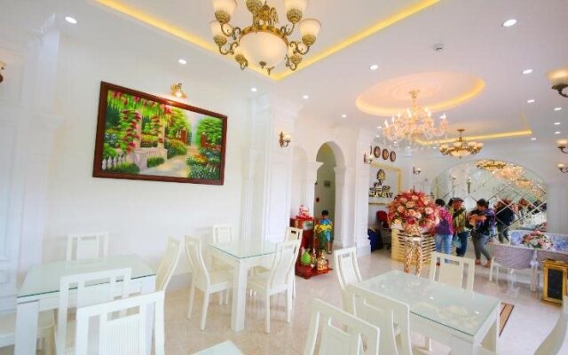 Phuong Vy Luxury Hotel