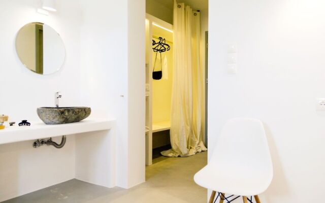 Antiparos Homes