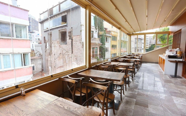 Taksim Premium Hotel