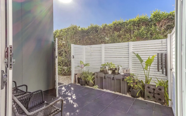 Pandanus Pocket - 13