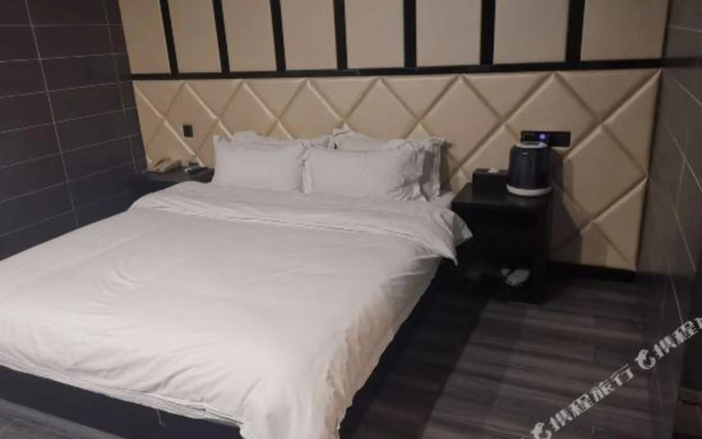 Qingmu Hotel (Jiangyan Renmin Middle Road Branch)