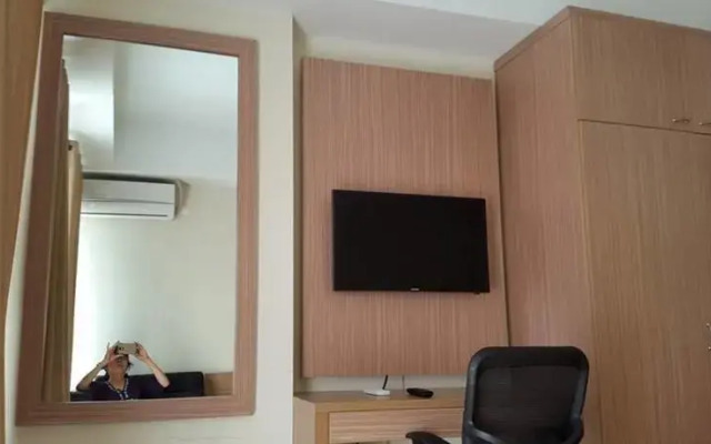 Beverly Dago Residence E202