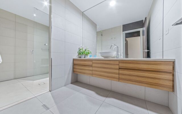 86 Whisper Bay Resort